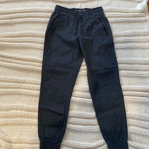 Men’s under Armour jogger pants with flex size medium